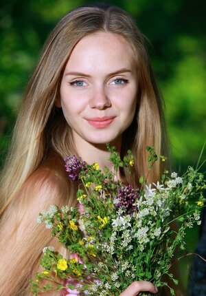 Jeunettes, Blondes, Dehors