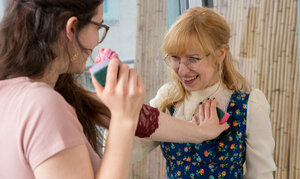 Amateur, Lingerie, Blondes, Doigts dans la chatte, Bas