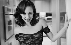 Black & white filter makes Latina's naked pictures look much better