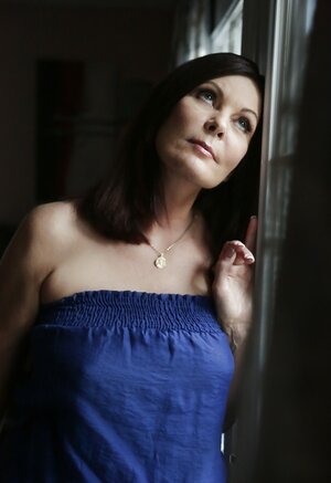 Pornstar, Brunettes, Femmes Mûres, Habillé