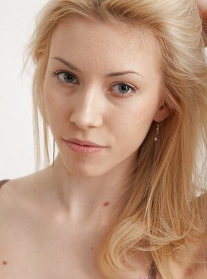 Underweight blonde cutie is ready to show the skinny body to make males happy