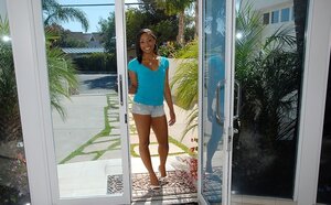 Schwarze, Shorts, Bekleidet