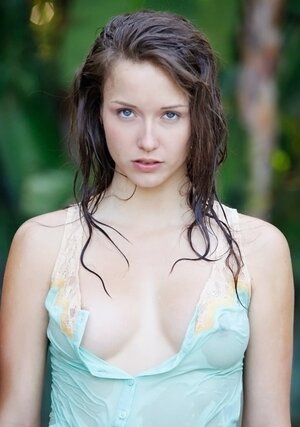 Teenager, Brünett, Unter freiem Himmel, Feucht