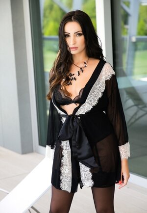 Black-haired goddess and also her man diversify sex with elements of foot fetish