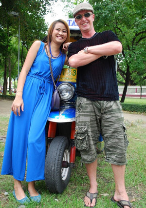 Asiatiques, Thaï, Dehors, Habillé