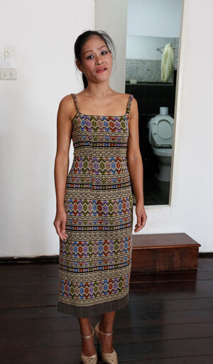 Milf, Asiatiques, Brunettes, Thaï, Habillé