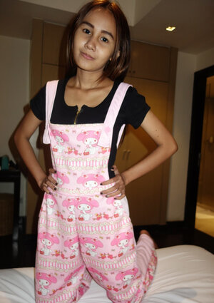 Jeunettes, Asiatiques, Amateur, Brunettes, Thaï, Habillé