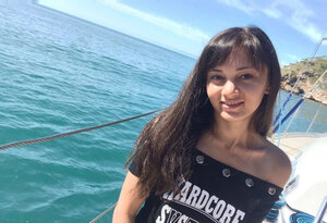 Ukrainian doesn't have phenomenal curves but anyway she wants to show them