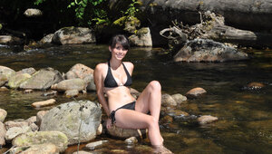 Utterly shy lassie doffs swimwear to expose her 18-19 y.o. curves in the river