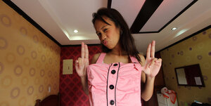 Underweight Thai girl Zen facialized after pleasing stranger with amazing blowjob