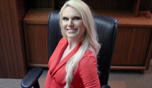 MILF, Bionde, Ufficio, Coperta