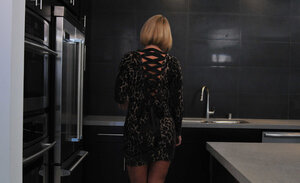 MILF, Bionde, Coperta