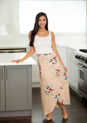 Pornostar, Novias, Vestida