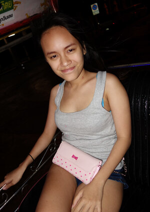 Asiatiche, Dilettanti, Coperta