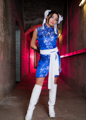 Asiatiche, Stivali, Coperta