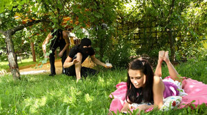 Novias, Lengua, Vestida