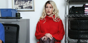 MILF, Bionde, Ufficio, Coperta