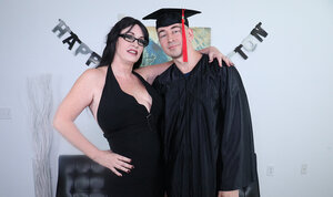 Kinky Soccer mom Sherry Stunns enjoys giving her hung stepson a handjob as a graduation gift
