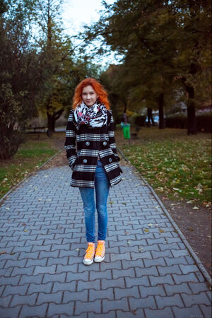 Rosse, Europee, All’aperto, Jeans, Coperta