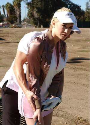 Rubias, Lengua, Vestida