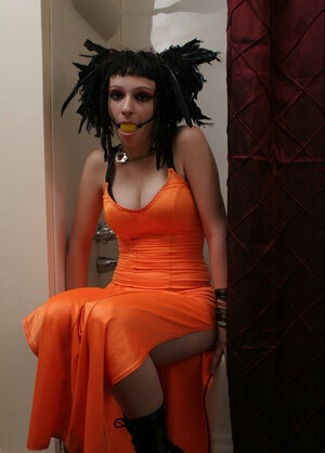 MILF, Brünett, Bekleidet