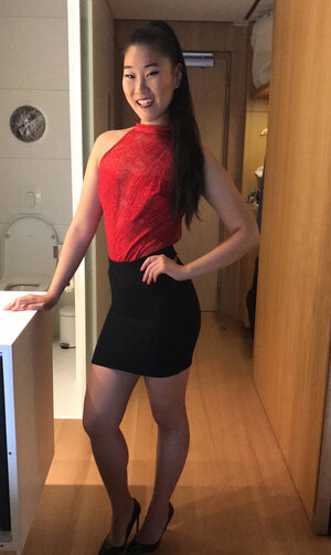 Asiáticas, Falda, Tacones de aguja, Vestida