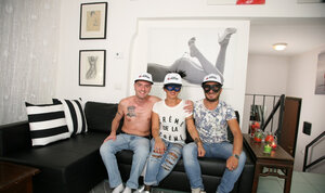 Jeans, Dreier, Bekleidet