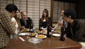 Asiáticas, Asiáticas, Vestida