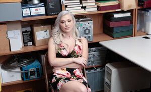 Pornostar, Blond, Büro, Bekleidet