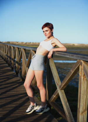 Short red-haired broad with freckles smokes after getting juicy