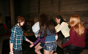 Lesbianas, Novias, Vestida