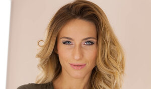 Perv, sex hungry solo babe is showing off her drenched vag