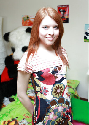 Jeunettes, Rousses, Habillé