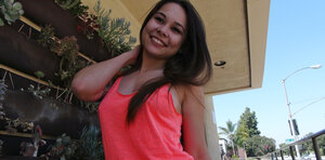 Asiatiques, Dehors, Habillé