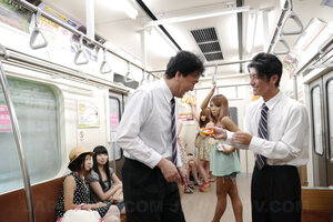 Público, Asiáticas, Asiáticas, Vestida