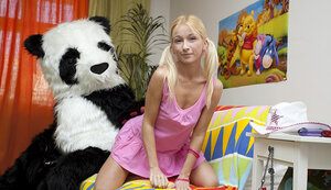 Huge dick PANDA BEAR blasting through her resistance hard