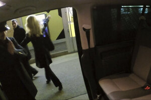 Czech blonde wants his thick drip after a quick backseat tease