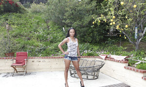 Ébano, Shorts, Lengua, Vestida