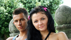 Jovencitas, Novias, Lengua