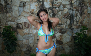 Breasty Juliana Rodriguez bares huge areolas for thick face cumshot