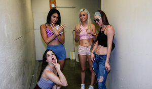 Hot things claiming that pussy in an unhinged group chapter