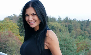 MILF, Unter Freiem Himmel, Bekleidet