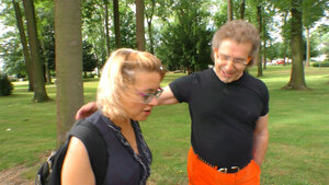 Amateur, Blond, Unter Freiem Himmel, Brillen, Bekleidet