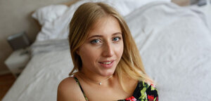 Blonde in platform shoes showing her tight Ukrainian vag