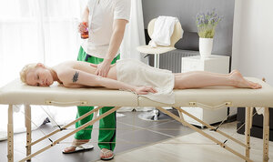 Huile, Blondes, Masseuses
