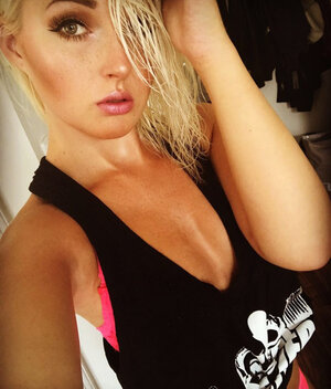Amateur, Blondes
